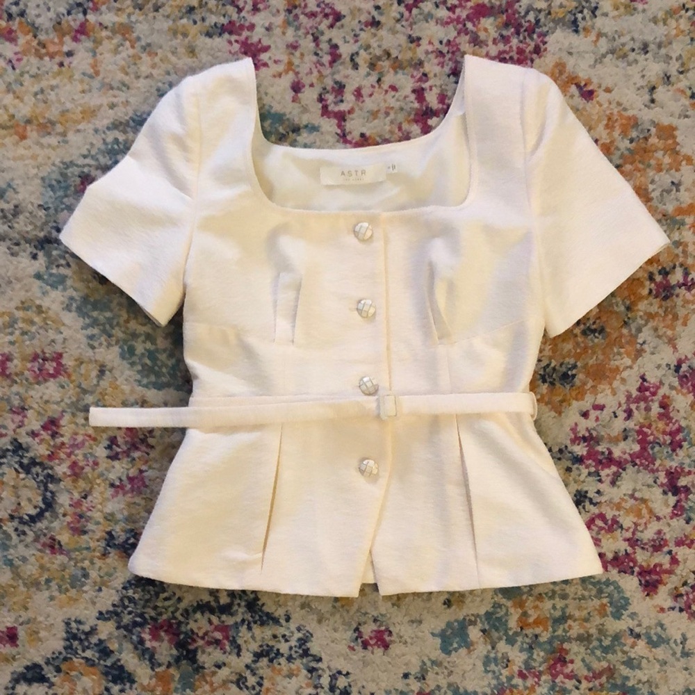 Astr Cream Short Sleeve Blazer